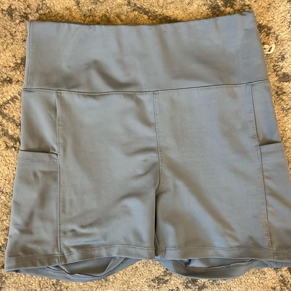 Series 8 Large Workout Shorts